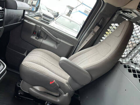 2016 Chevrolet Express 2500