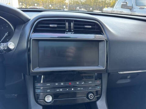 2020 Jaguar F-PACE 25t Premium