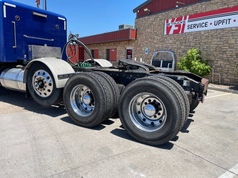 2015 Peterbilt 389