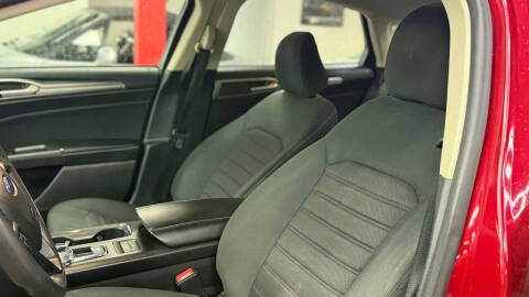 2020 Ford Fusion Hybrid SE