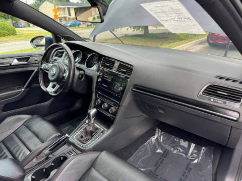 2017 Volkswagen Golf GTI SE