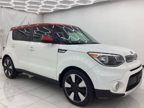 2017 Kia Soul +