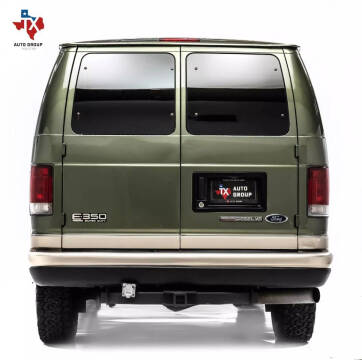 2002 Ford E-Series E-350 SD XLT