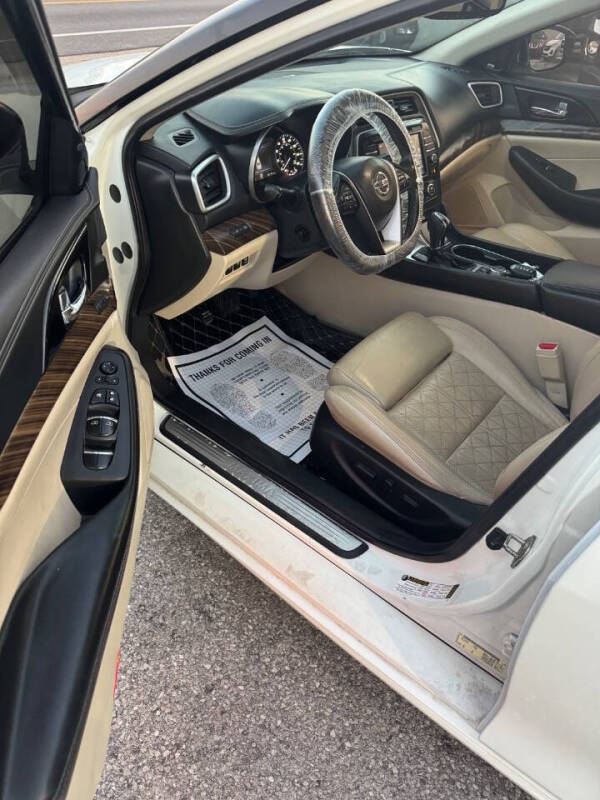 2017 Nissan Maxima Platinum