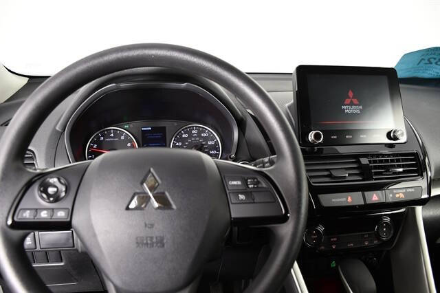 2024 Mitsubishi Eclipse Cross LE