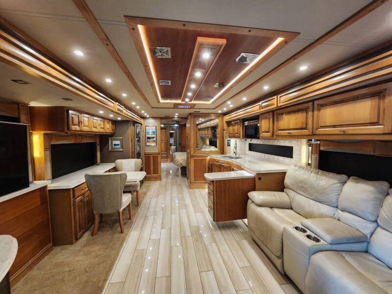 2019 Tiffin PHAETON 40 ih XSH