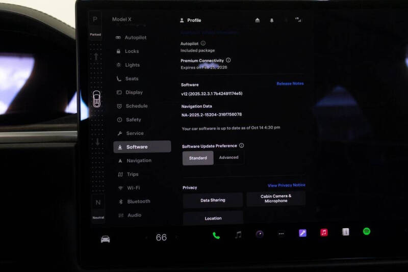 2023 Tesla Model X Standard Range