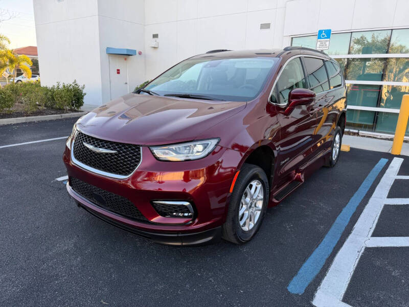 2022 Chrysler Pacifica Touring L