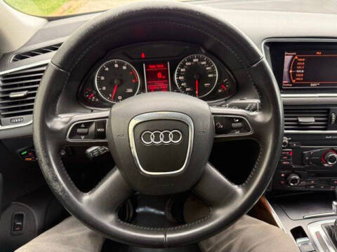 2011 Audi Q5 2.0T quattro Premium