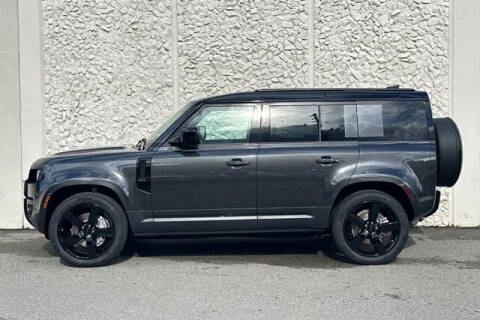 2026 Land Rover Defender 110 P300 S