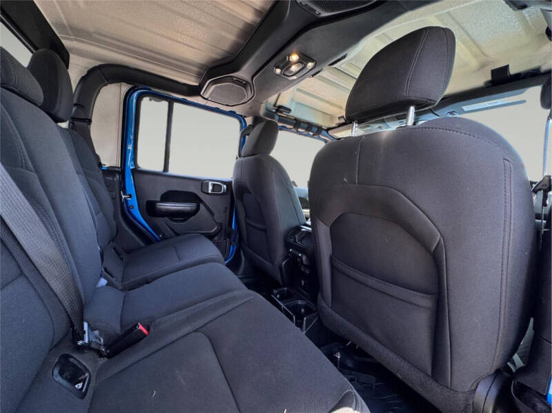 2021 Jeep Gladiator Willys