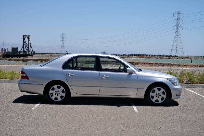 2004 Lexus LS 430