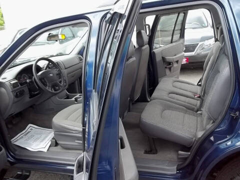 2004 Ford Explorer XLS