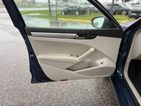 2022 Volkswagen Passat SE