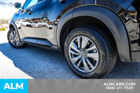 2024 Nissan Pathfinder SV