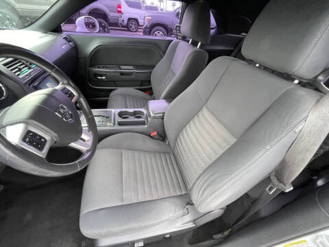 2013 Dodge Challenger SXT