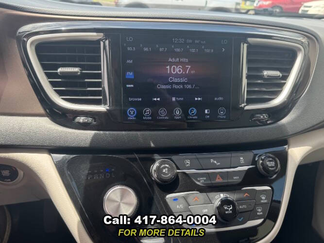 2017 Chrysler Pacifica Touring-L