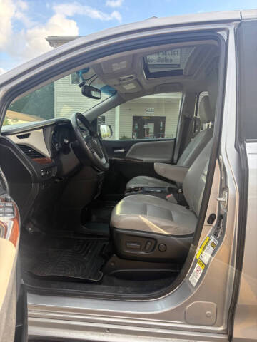 2015 Toyota Sienna