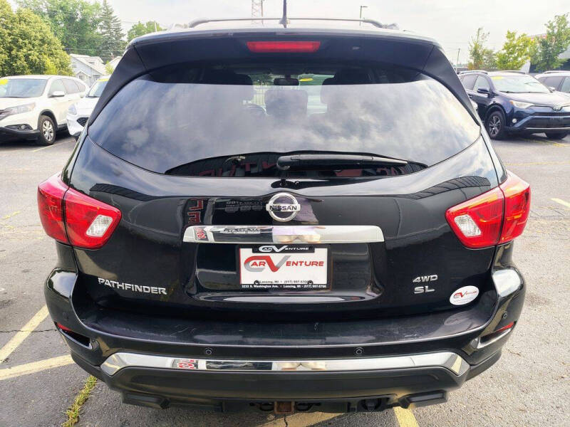 2017 Nissan Pathfinder SV