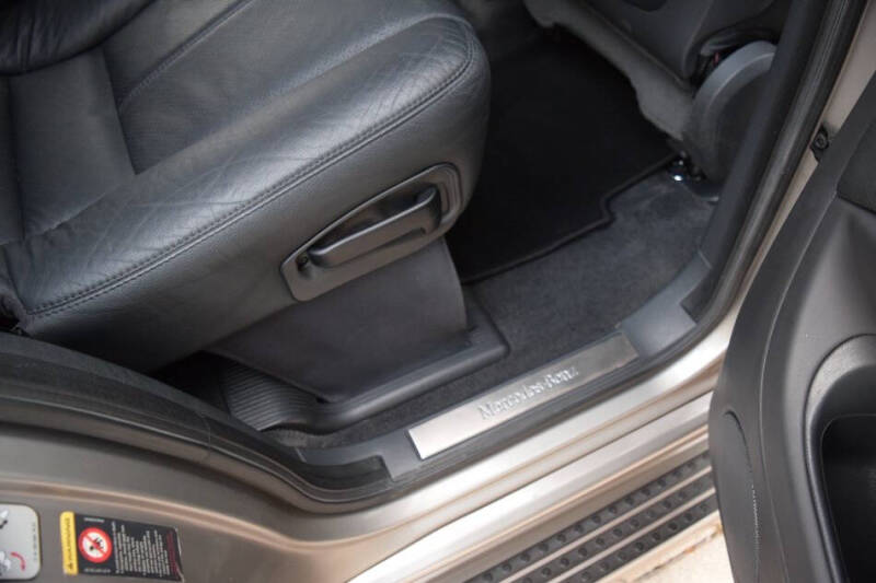 2005 Mercedes-Benz M-Class ML 350