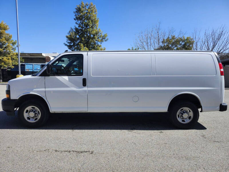 2021 Chevrolet Express 2500
