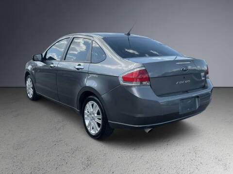 2010 Ford Focus SEL