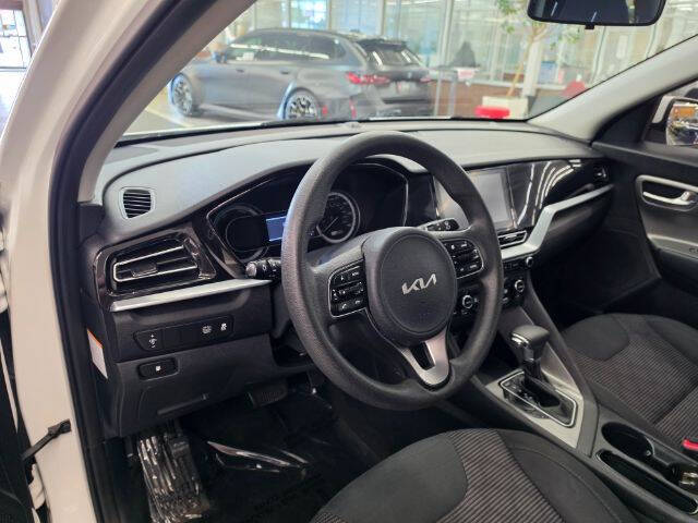 2022 Kia Niro LX