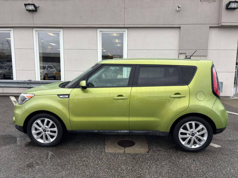 2018 Kia Soul +