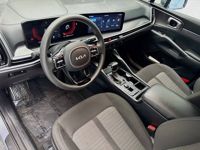 2025 Kia Sorento LX