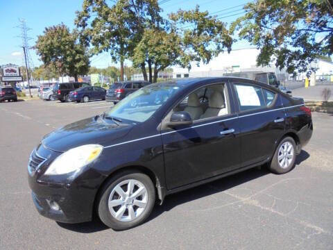 2013 Nissan Versa 1.6 SL