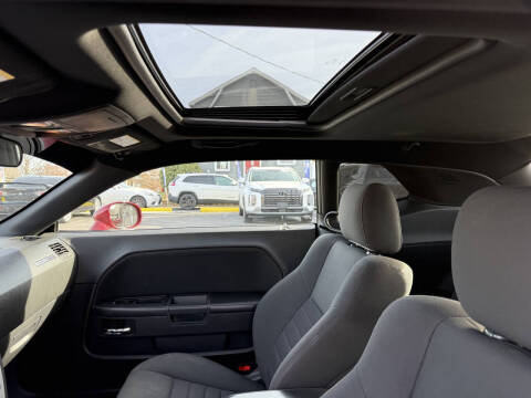 2009 Dodge Challenger SE