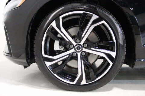 2025 Volvo S60 B5 Core