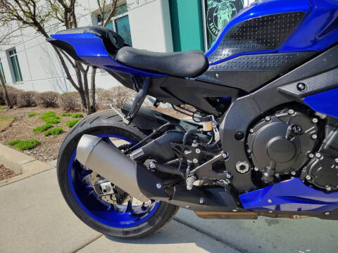 2018 Yamaha YZF-R1