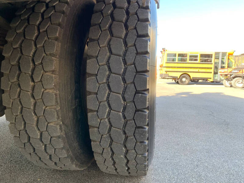 2014 Freightliner M2 106