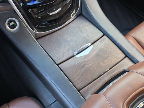 2015 Cadillac Escalade ESV Luxury