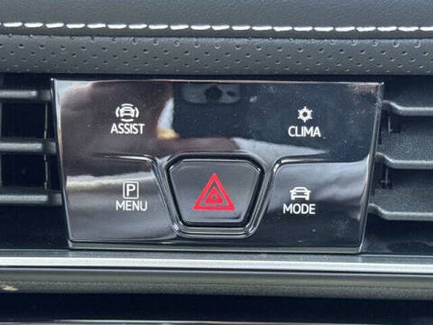 2024 Volkswagen Atlas Cross Sport SEL Premium R-Line 4Motion