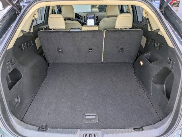 2023 Ford Edge SE