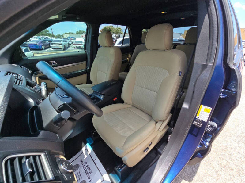 2016 Ford Explorer