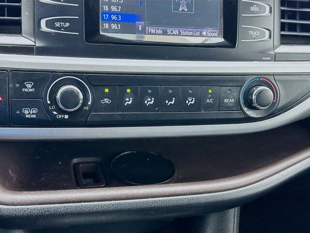 2015 Toyota Highlander LE