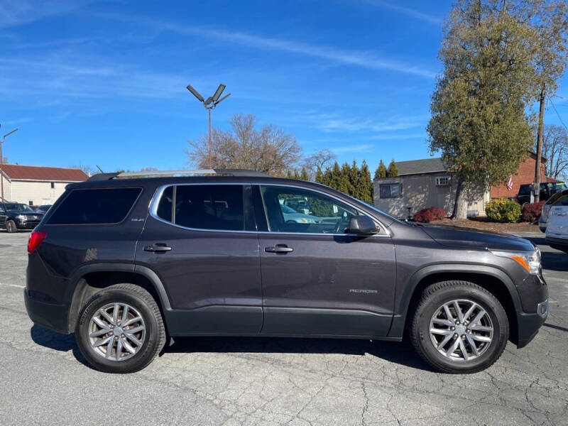 2017 GMC Acadia SLE-2