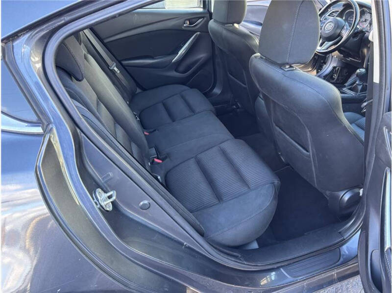 2016 Mazda MAZDA6 i Sport