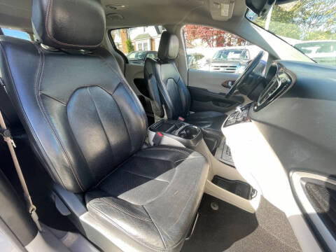 2018 Chrysler Pacifica Touring L