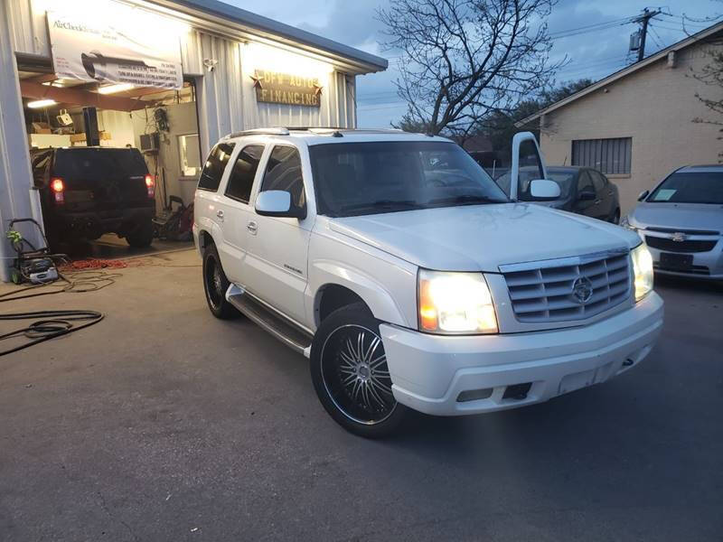 2003 Cadillac Escalade Base's photo
