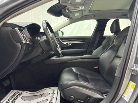 2018 Volvo S90 T5 Momentum