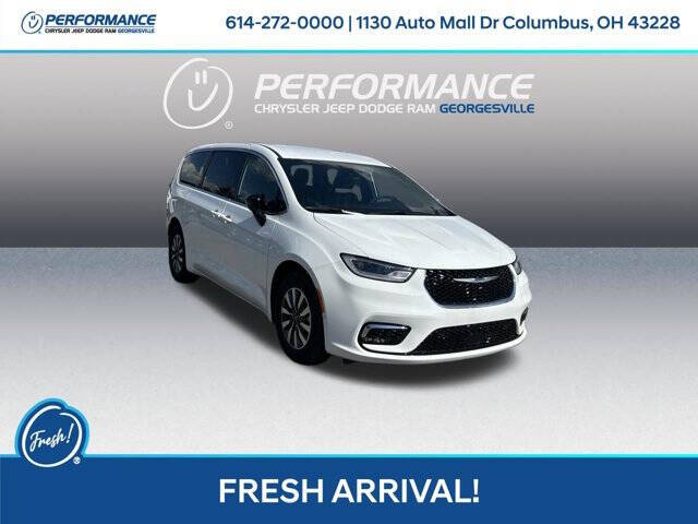 2026 Chrysler Pacifica Plug-In Hybrid Select