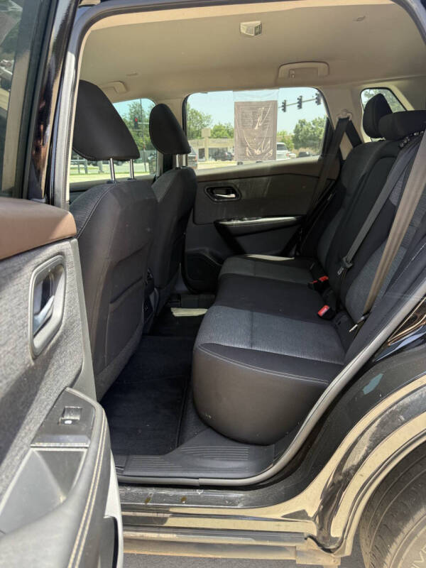 2022 Nissan Rogue SV - Photo 15