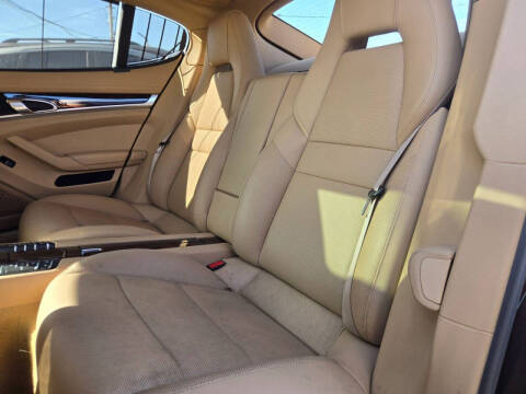 2011 Porsche Panamera