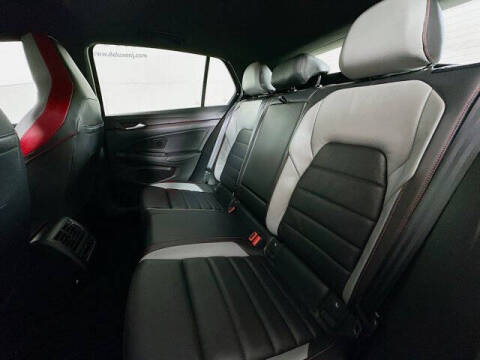 2024 Volkswagen Golf GTI Autobahn