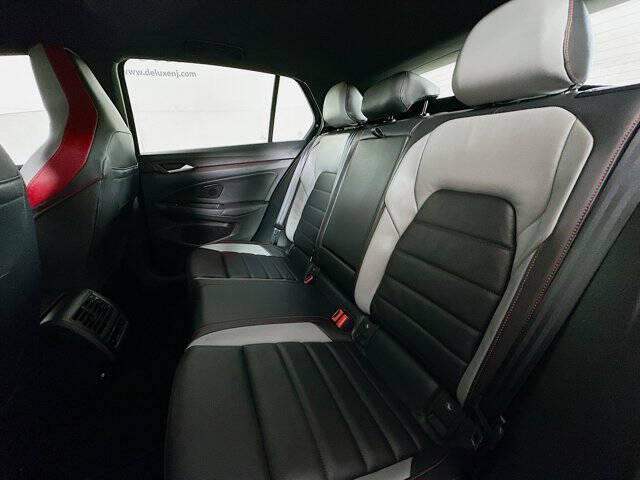 2024 Volkswagen Golf GTI Autobahn