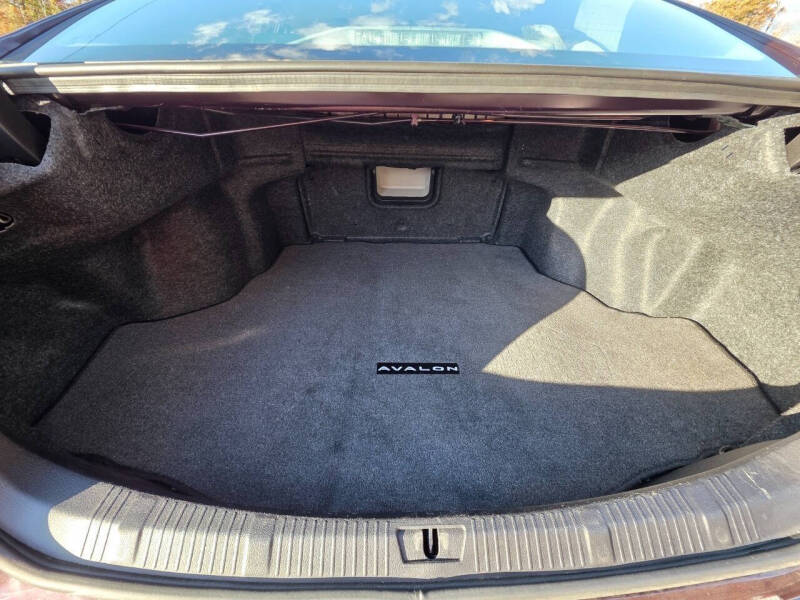 2016 Toyota Avalon XLE